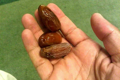 تصویر 1 از خرید خرما پیارم اعلا + قیمت فروش استثنایی